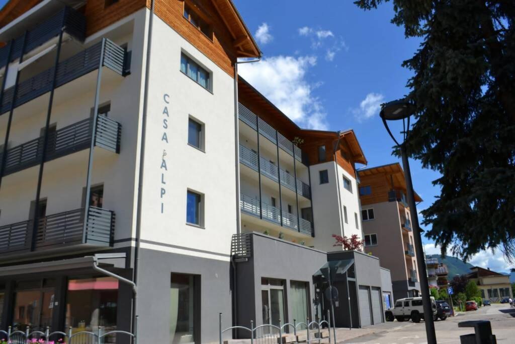 Appartamento Casa Alpi Malè Dış mekan fotoğraf