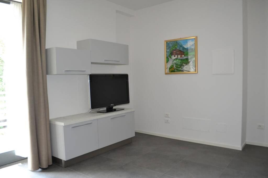 Appartamento Casa Alpi Malè Dış mekan fotoğraf